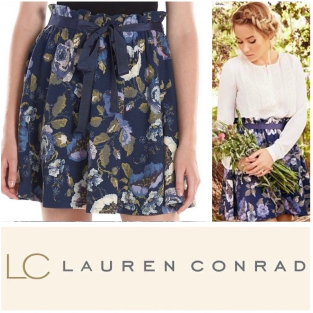 Lauren Conrad Blue Floral Paperbag Skirt. NWT